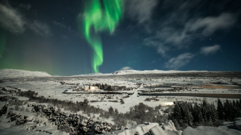 Northern Lights at Þingvellir National Park in Iceland
