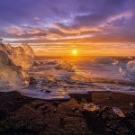 Diamond Beach on the Jokulsarlonn Glacier Lagoon Private Tour