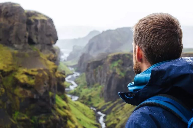 Laugavegur Hike, Fimmvorduhals Trek, Þórsmörk, Landmannalaugar