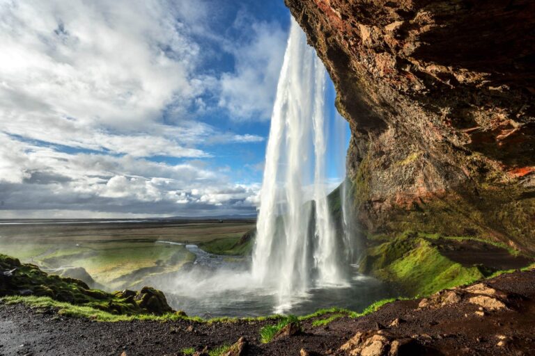 Seljalandsfoss waterfall