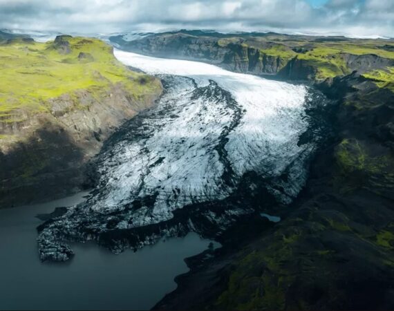 Solheimajokull Glacier on the solheimajokull ice cave tour