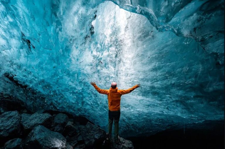 Soheimajokull ice cave tour